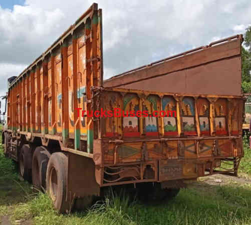 BharatBenz 4928 image 3
