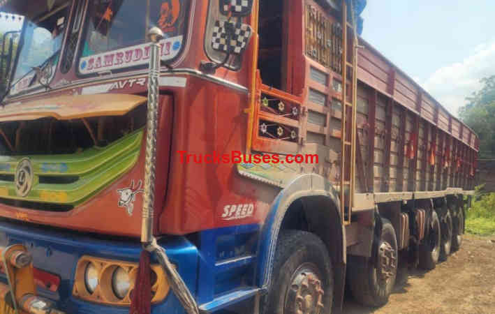 Ashok Leyland 4825 image 3
