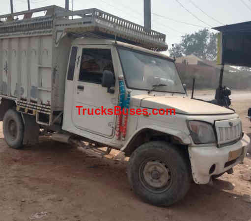 Mahindra Bolero Maxi Truck Images