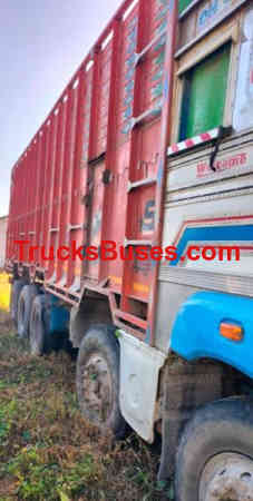 Ashok Leyland 4825 image 2