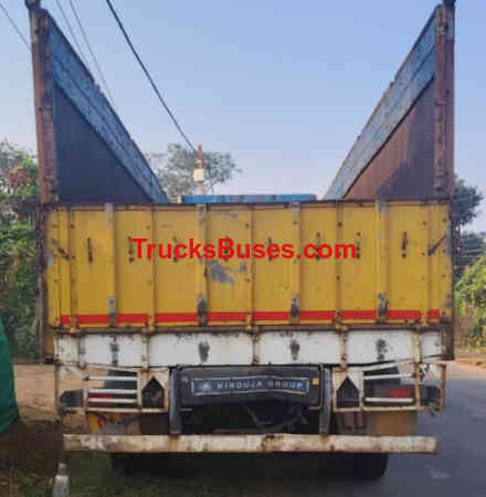 Ashok Leyland 4220 image 4
