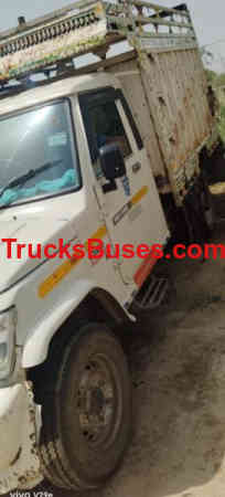 Mahindra Bolero Maxi Truck Images