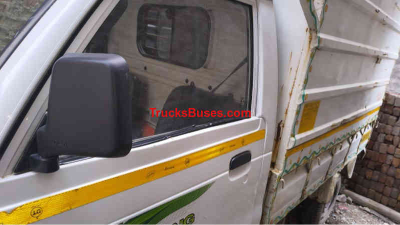 Maruti Suzuki Super Carry Images