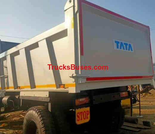 Tata 1613 image 3