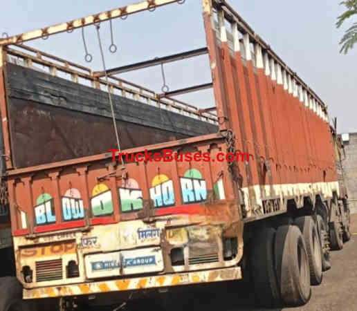 Ashok Leyland 4220 image 4