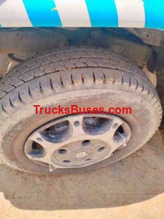 Mahindra Bolero Pickup Images