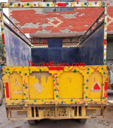 Mahindra Bolero Maxi Truck Images