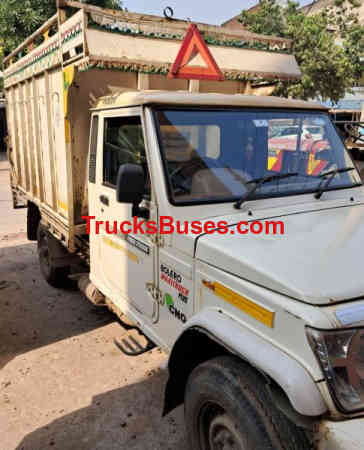 Mahindra Bolero Maxi Truck Images