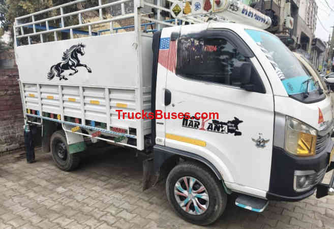 Tata Intra V30 Images