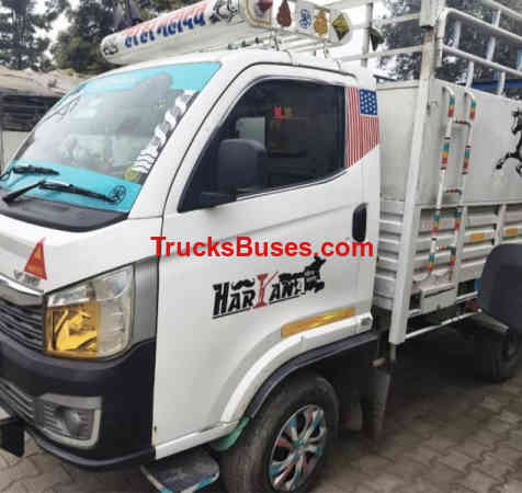Tata Intra V30 Images