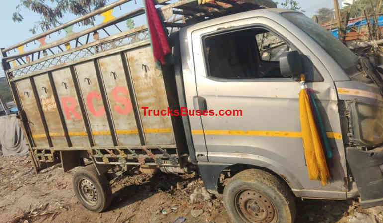 Tata Intra V10 Images