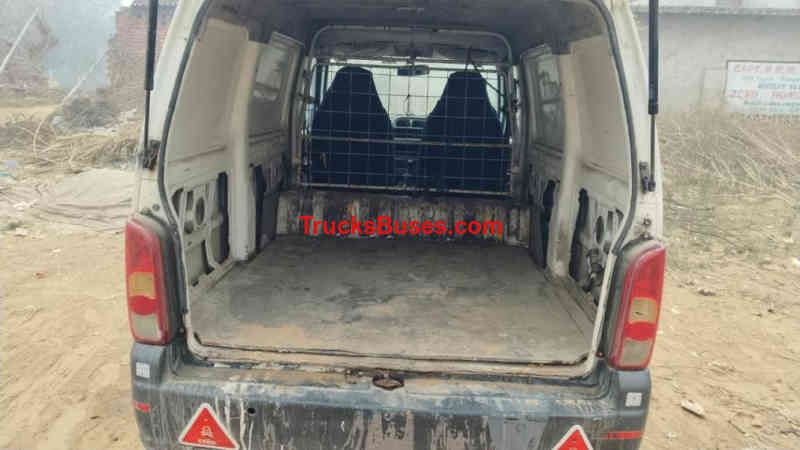 Maruti Suzuki Eeco Images