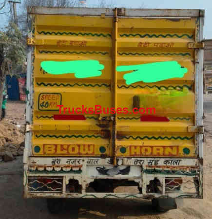 Mahindra Bolero Maxi Truck Images