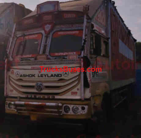 Ashok Leyland 2820 image 2