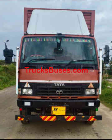 Tata 1512 image 2