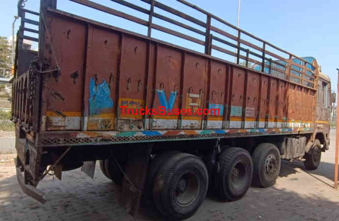 Ashok Leyland 4923 image 3