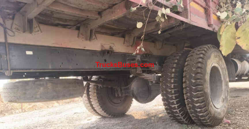 Tata 1512 image 4