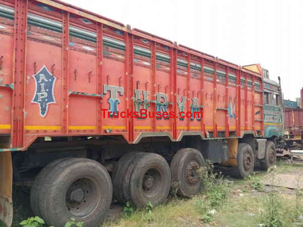 Ashok Leyland 4220 image 5
