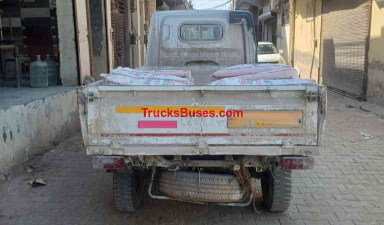 Tata Intra V30 image 4
