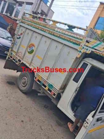 Mahindra Bolero Maxi Truck image 2