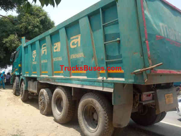 Mahindra Blazo 37 Images