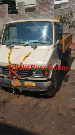Tata 407 