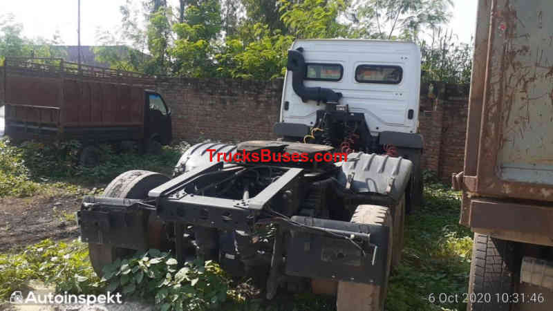 BharatBenz 4928 Images