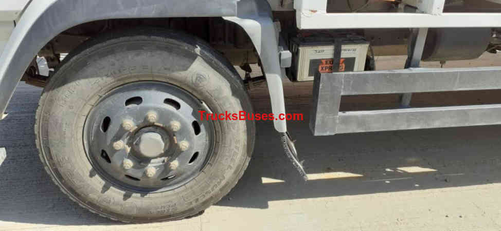 Mahindra Furio 14 Images