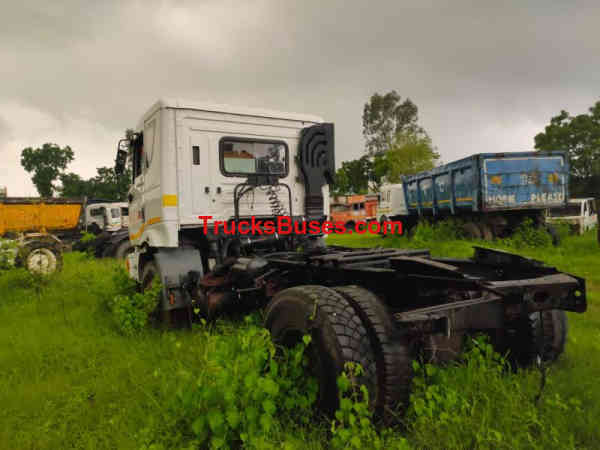 Mahindra Blazo 40 Images