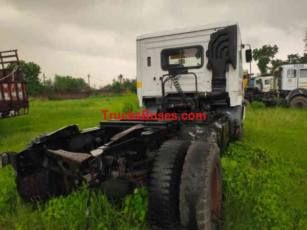 Mahindra Blazo 40 Images