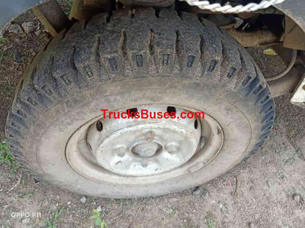 Tata Zip XL Images