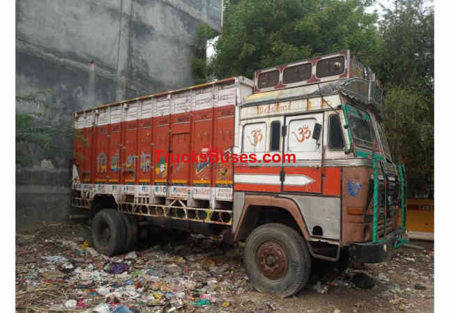 Ashok Leyland 1612 