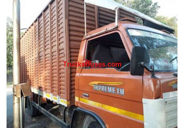 SML Isuzu Supreme image 2