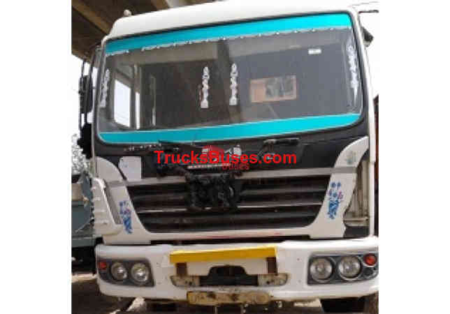 Ashok Leyland 4019 