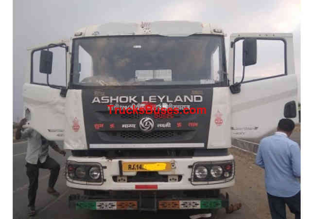 Ashok Leyland 4019 