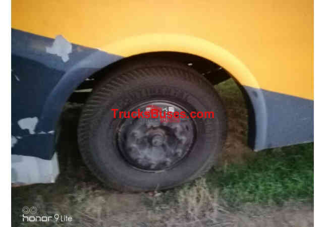 Tata LPO 1618 Images