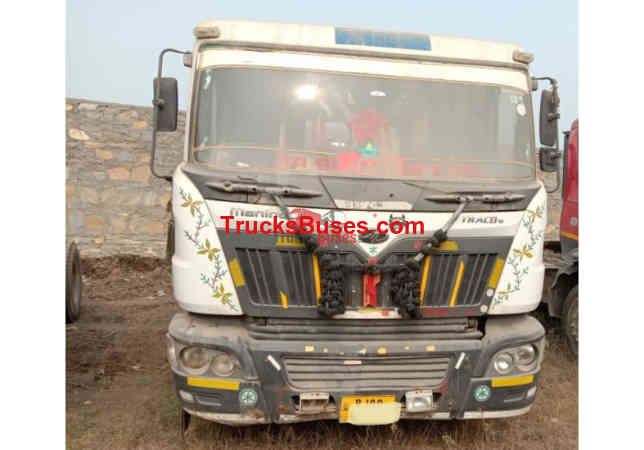 Mahindra Traco 40 