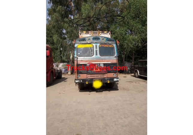 Ashok Leyland 2214 