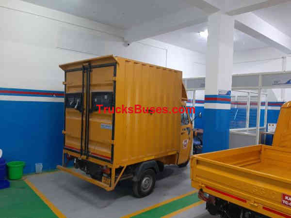 Piaggio Porter 600 Images