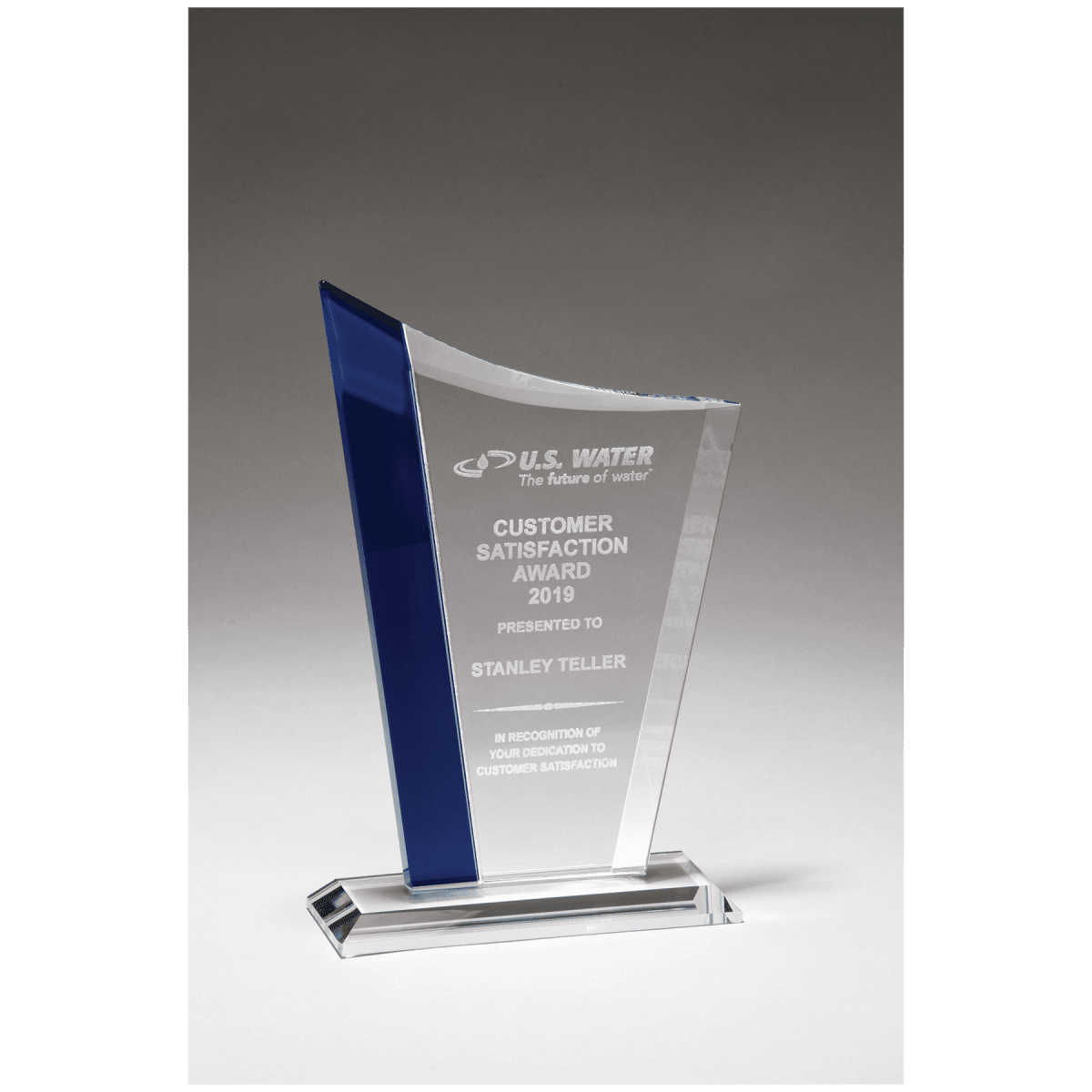 5 1/4 x 8" Zenith Series Clear Glass Award with Blue Glass Highlights