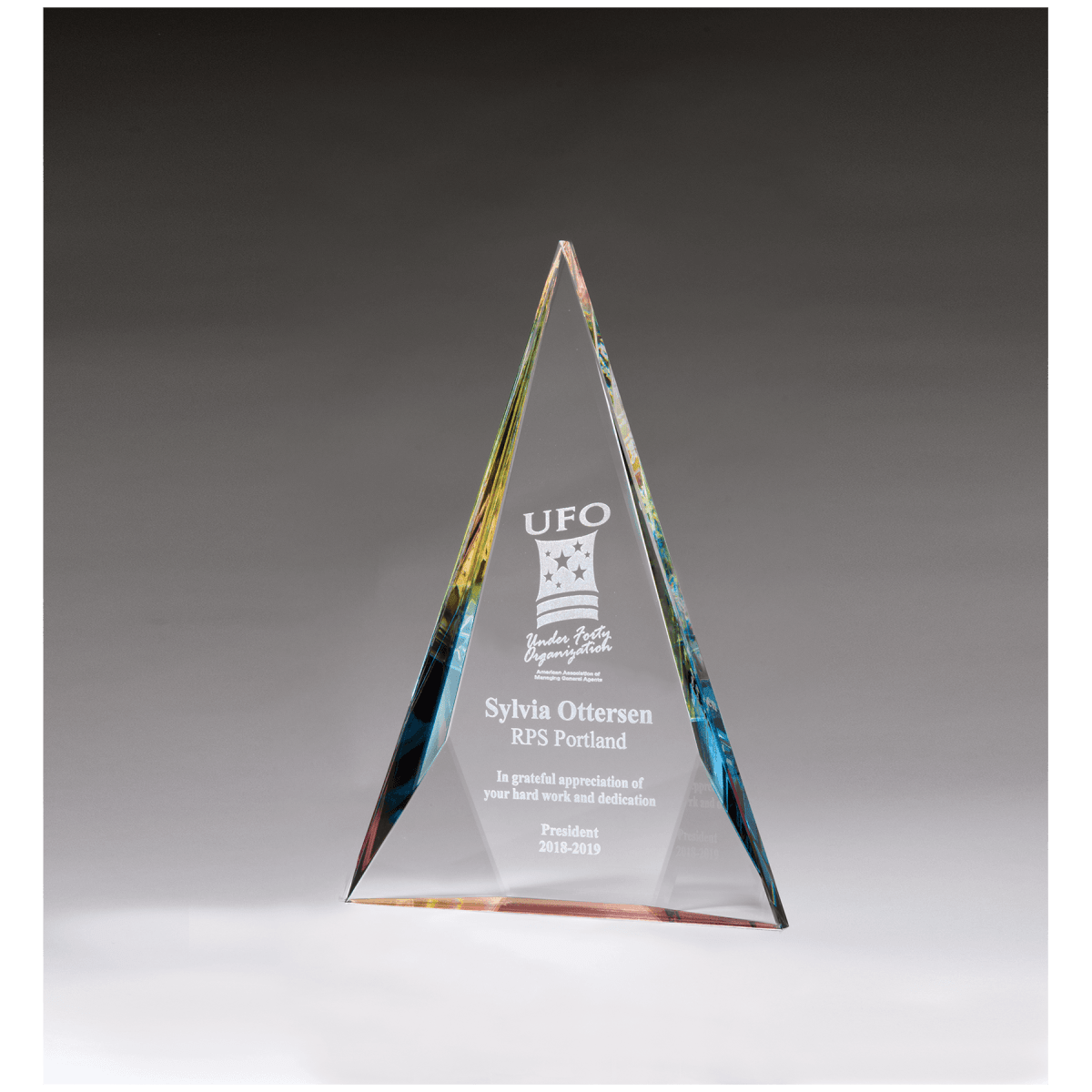 7 3/4" x 11" x 1 1/8"  Diamond Series Crystal with Prism-Effect