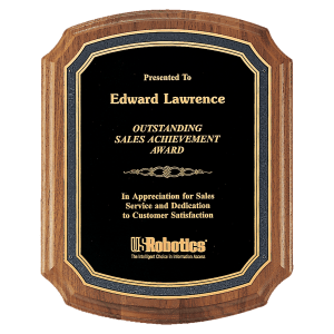 7″ x 8″ American Walnut Plaque with Black/Gold Florentine Border Textured Black Plate