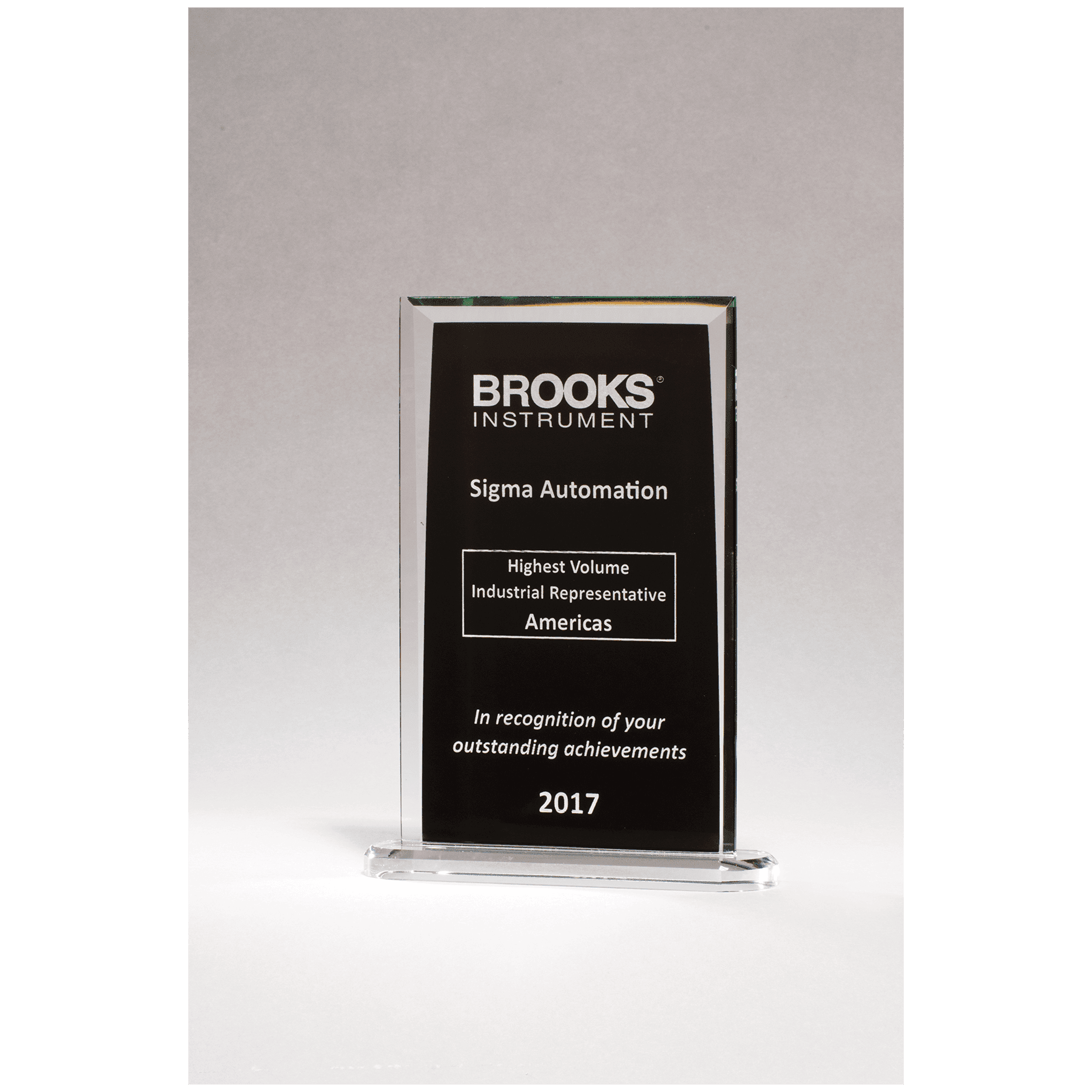 6 3/4 x 10 1/4" Rectangular Glass Award with Black Silkscreened Center