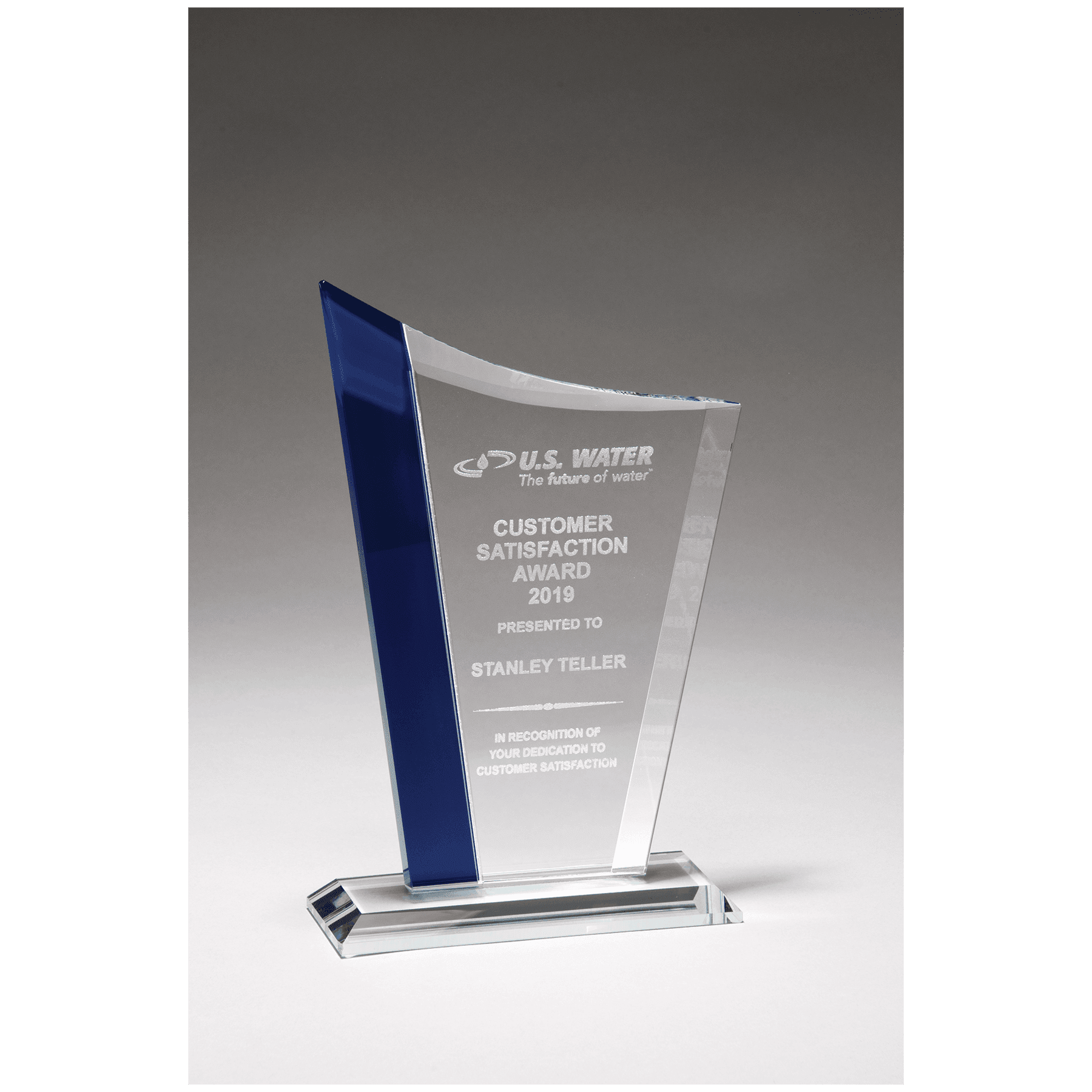 5 3/4" x 8 5/8" Zenith Series Clear Glass Award with Blue Glass Highlights