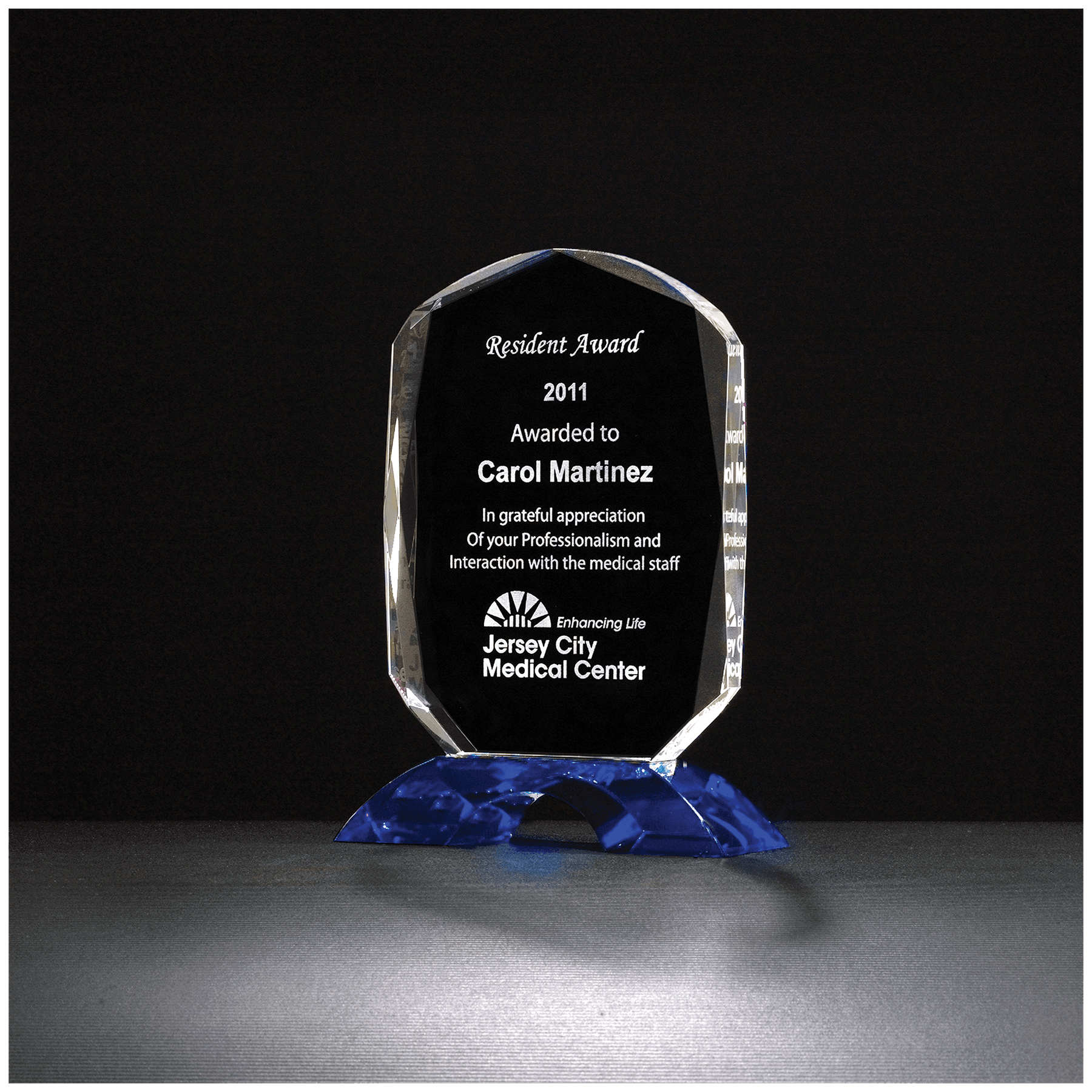 5 3/4" x 7 5/8" Diamond Series Clear Crystal Award with Cobalt Blue Crystal Base