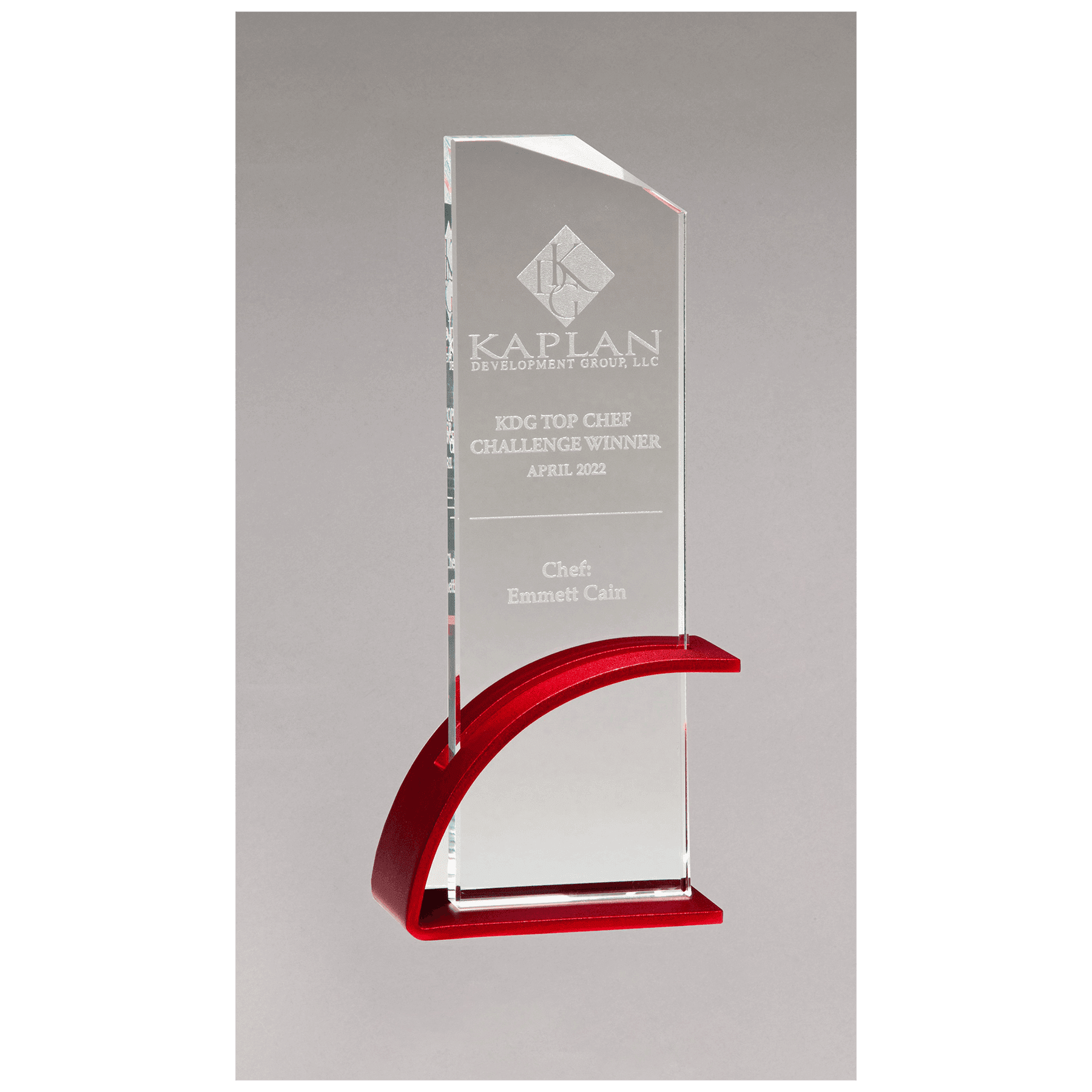 3 7/8" x 10 1/8" x 1/2" Thick Red Contemporary Clear Glass Award, Arched Base with Matte Metallic Finish