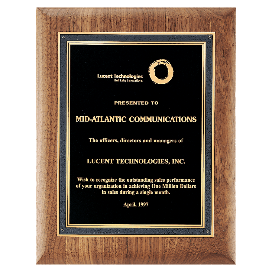 11X14 AMRCN WALNUT PLAQUE