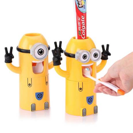 In Stocked Minion toothpaste dispenser bathroom accessories automatic toothpaste dispenser Kids Plastic Bathroom Set with Cup