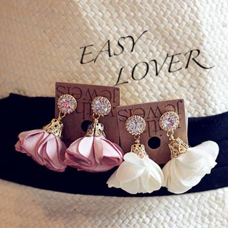 2016 New Korea Jewelry Beautiful Retro Round Zircon Fabric Flower Petals Pendant Drop Earrings for Women New year Gift
