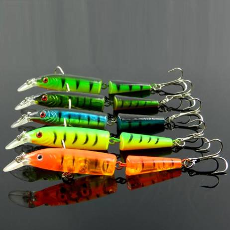 Random Color New Fashion Artificial Noctilucent 2-Joint Plastic Artificial Bait Minnow Fishing Lure Crank Bait Tackle Hook 1Pcs